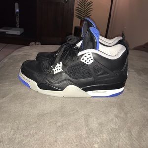 2017  AIR JORDAN IV RETRO
BLACK / GAME ROYAL